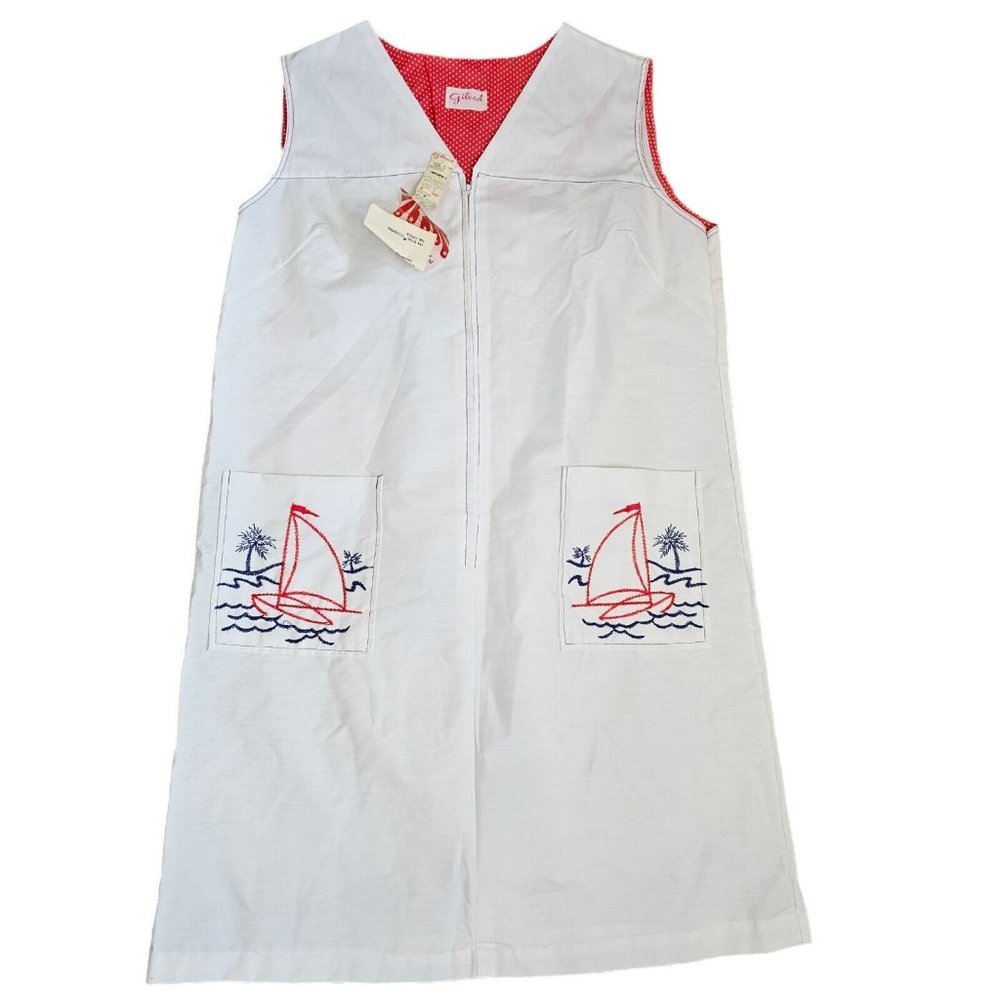 Vintage 60s XL White Housecoat Dress‎ Duster Sleeveless Embroidered Sailboats